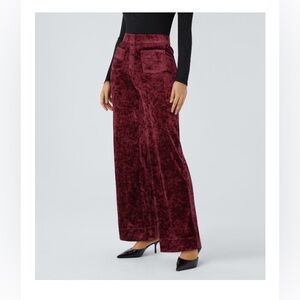 🍷NWT Halara Women's Burgundy Velvet Wide-Leg Pants w/ Pockets in Size Small